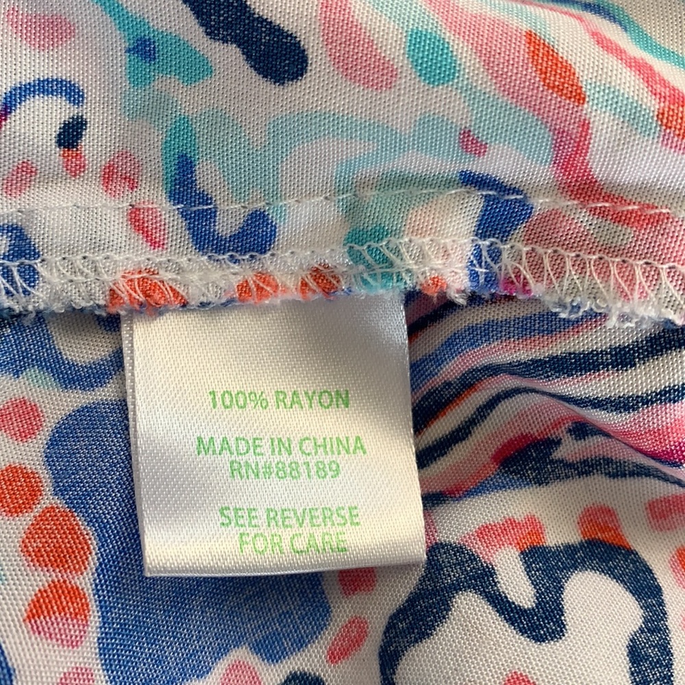 Lilly Pulitzer Deanna romper in Shell Me About It - Picture 7 of 8